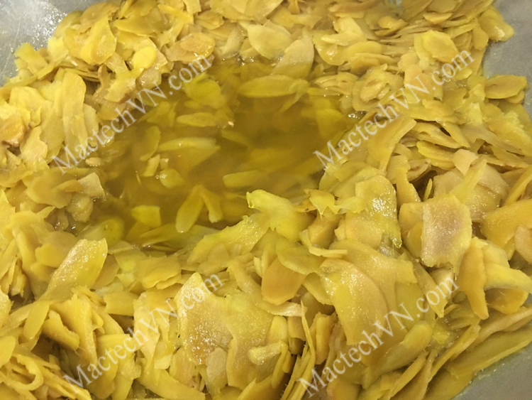 Thinly sliced fresh ginger, then soaked in sugar to dry to make ginger jam