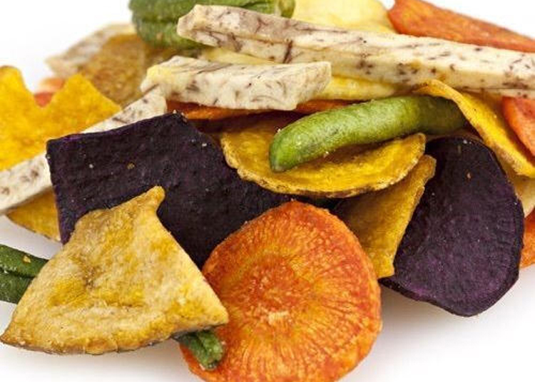 khoai chiên giòn bằng máy chiên chân không, không phải sấy giòn