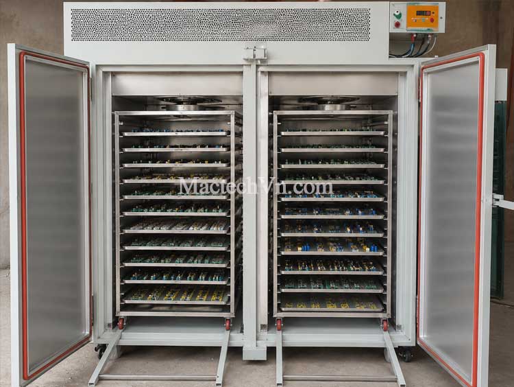 Chọn tủ sấy linh kiện dạng khay hay dạng xe đẩy?